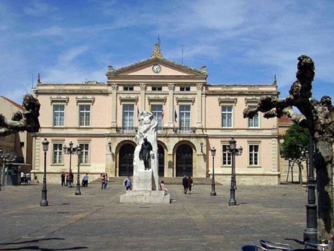 Críticas al alcalde desde la UGT en el Ayuntamiento de Palencia