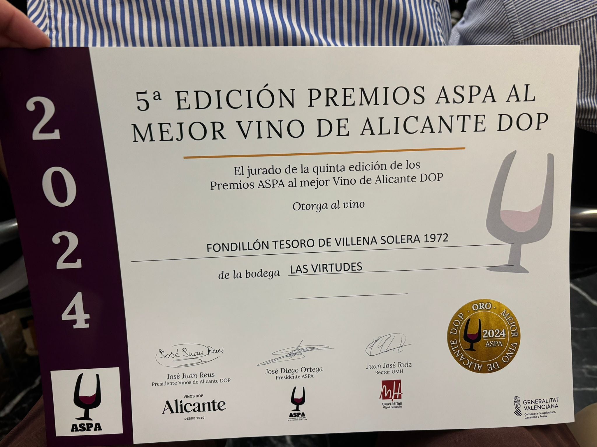 Diploma acreditativo