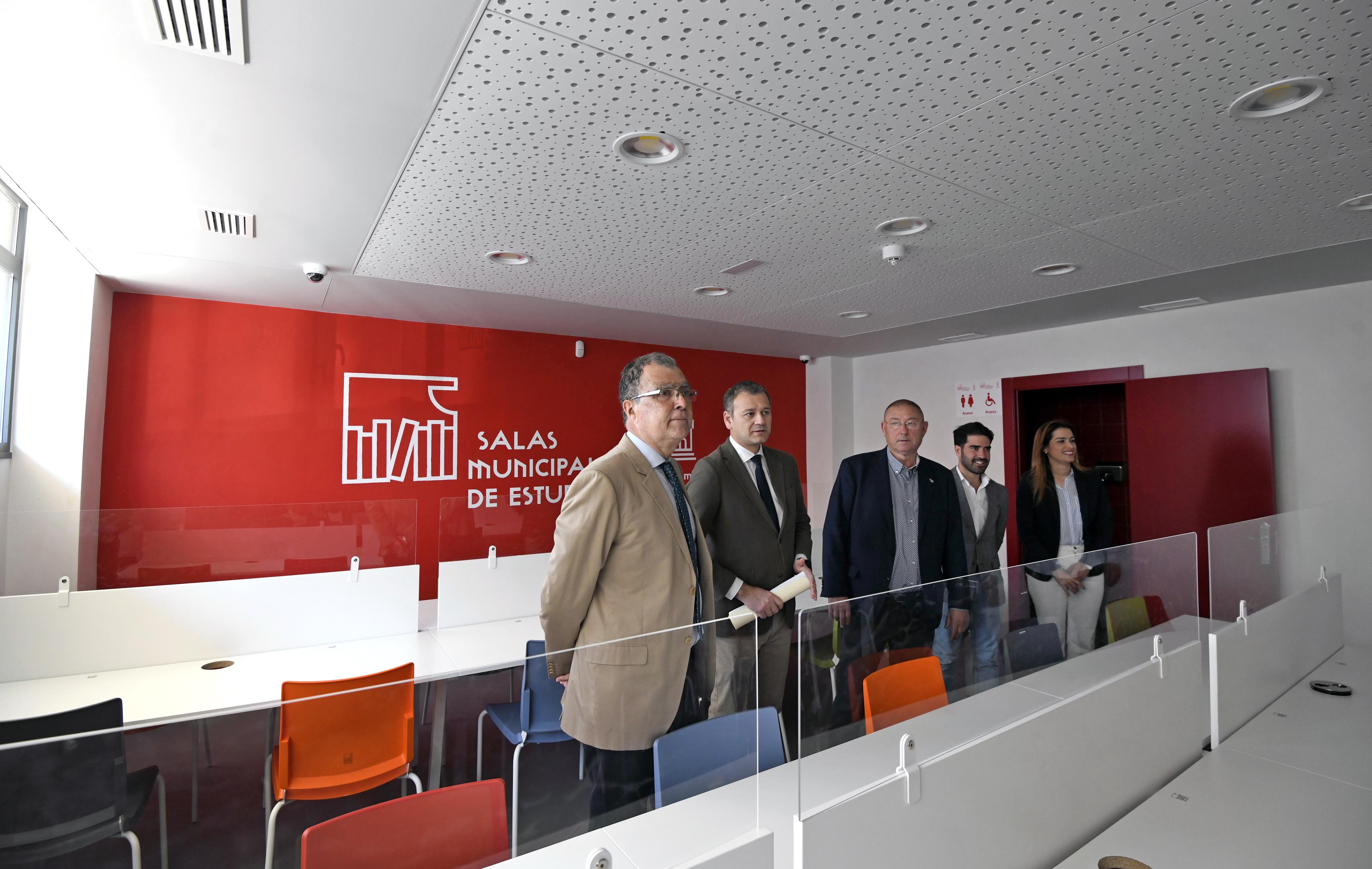 Inauguración aula de estudio en el Centro Municipal Llano de Brujas