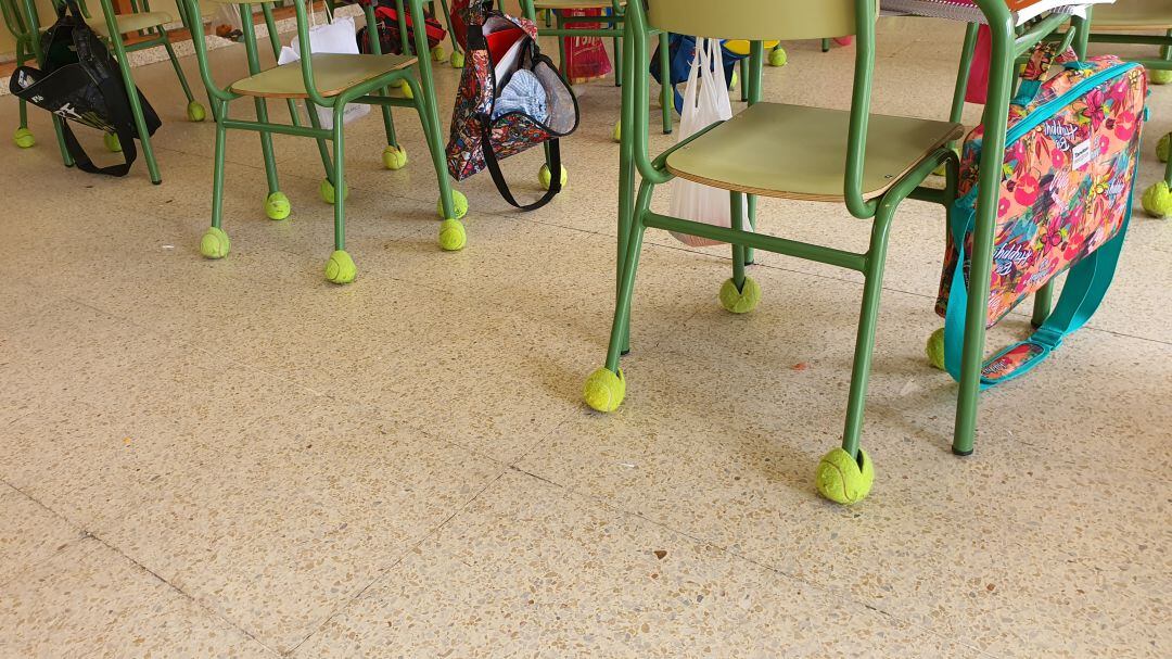 Las pelotas de tenis ya tienen su lugar en el CEIP Sofía Tartilán