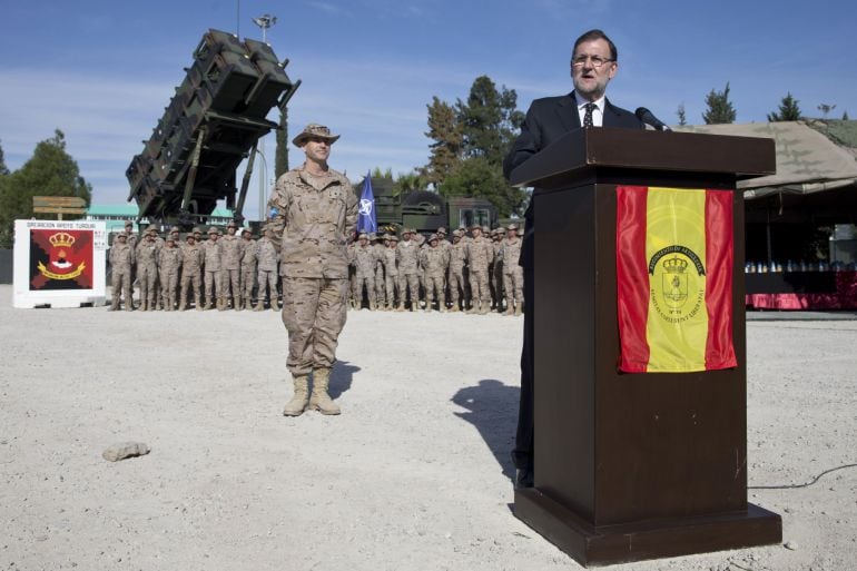 Mariano Rajoy, durante su intervención en la visita que ha realizado al contingente de 150 militares españoles en la base de Adana.