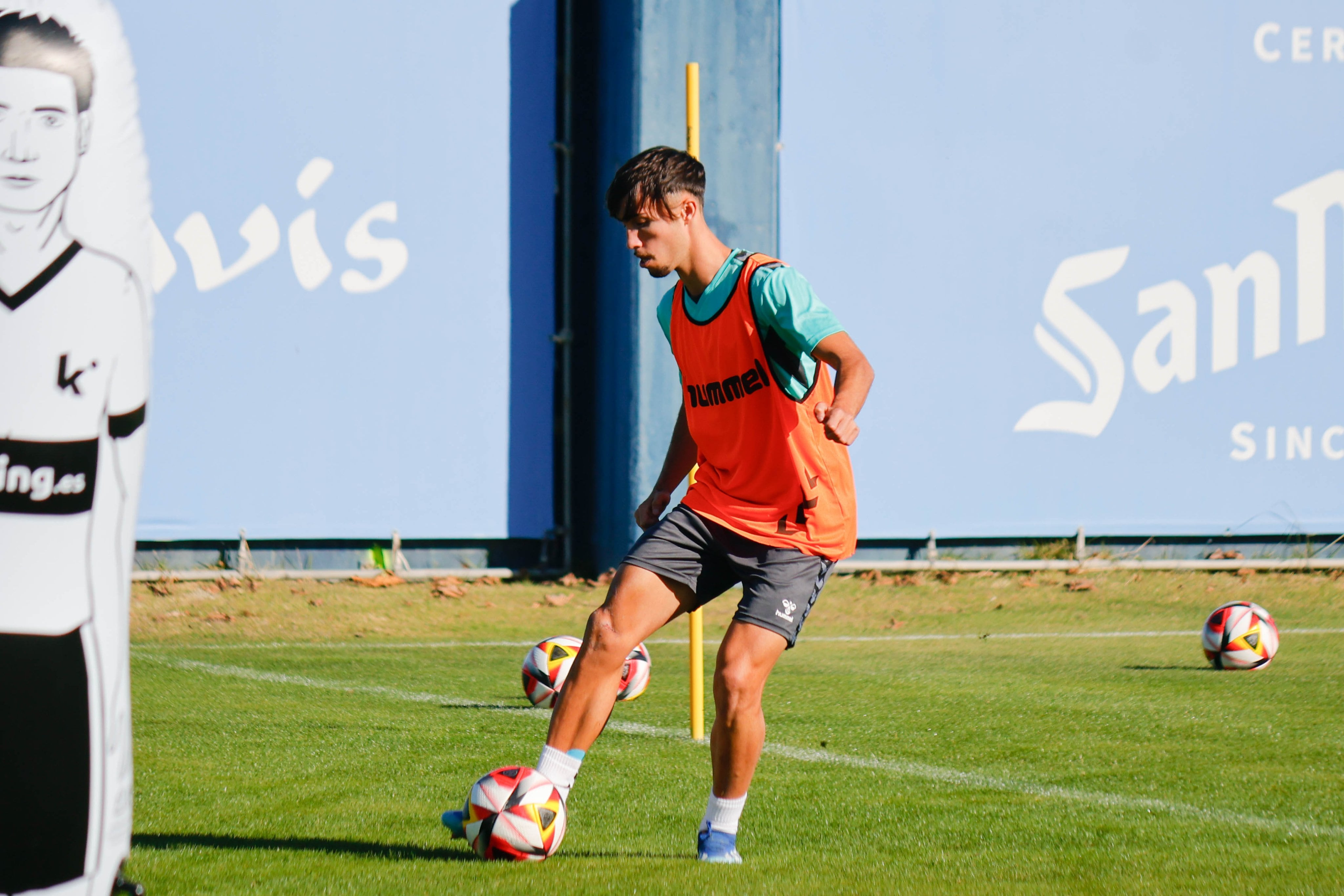 El Málaga entrenó este lunes en el anexo de La Rosaleda, previo al encuentro del miércoles de Copa ante el Eldense
