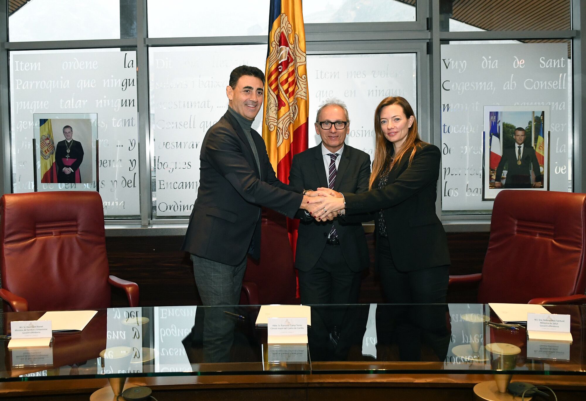 Signatura del conveni de col.laboració amb el Comú de Canillo per a la construcció d'un centre d'atenció primària.