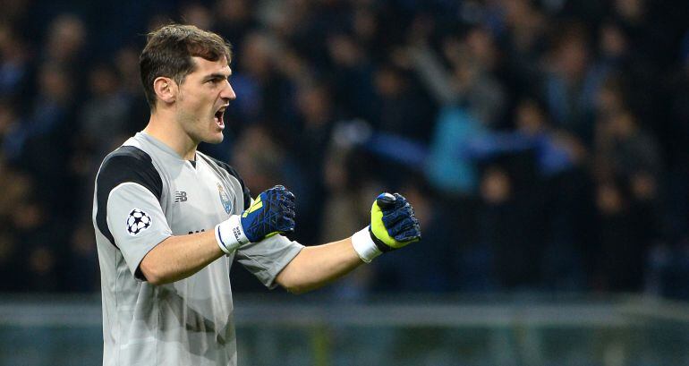 Casillas durante el partido de Champions ante el Oporto