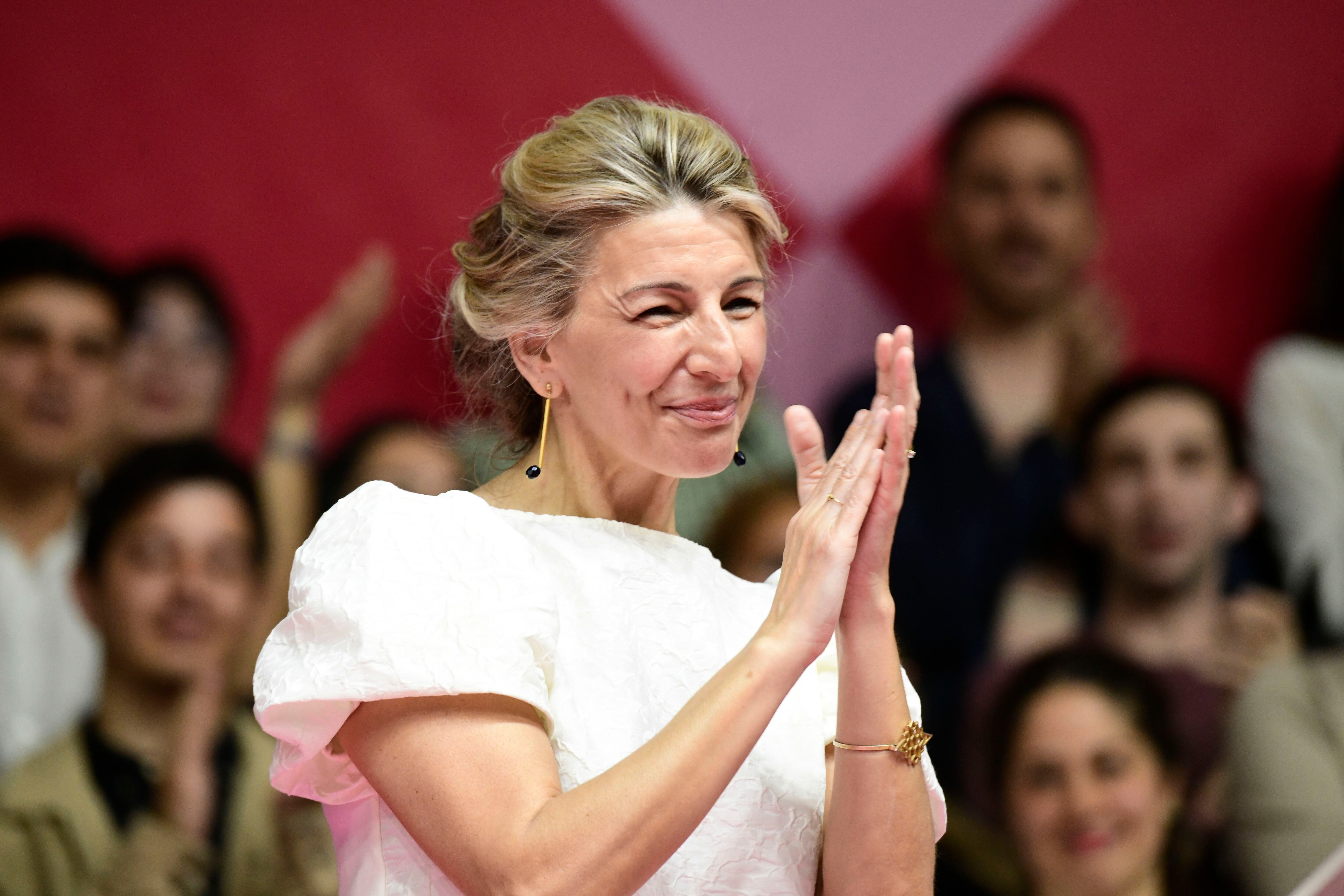 MADRID, 02/04/2023.- La vicepresidenta segunda del Gobierno, Yolanda Díaz durante la presentación este domingo de su candidatura de Sumar a las elecciones generales en el polideportivo Magariños de Madrid. EFE/ Víctor Lerena