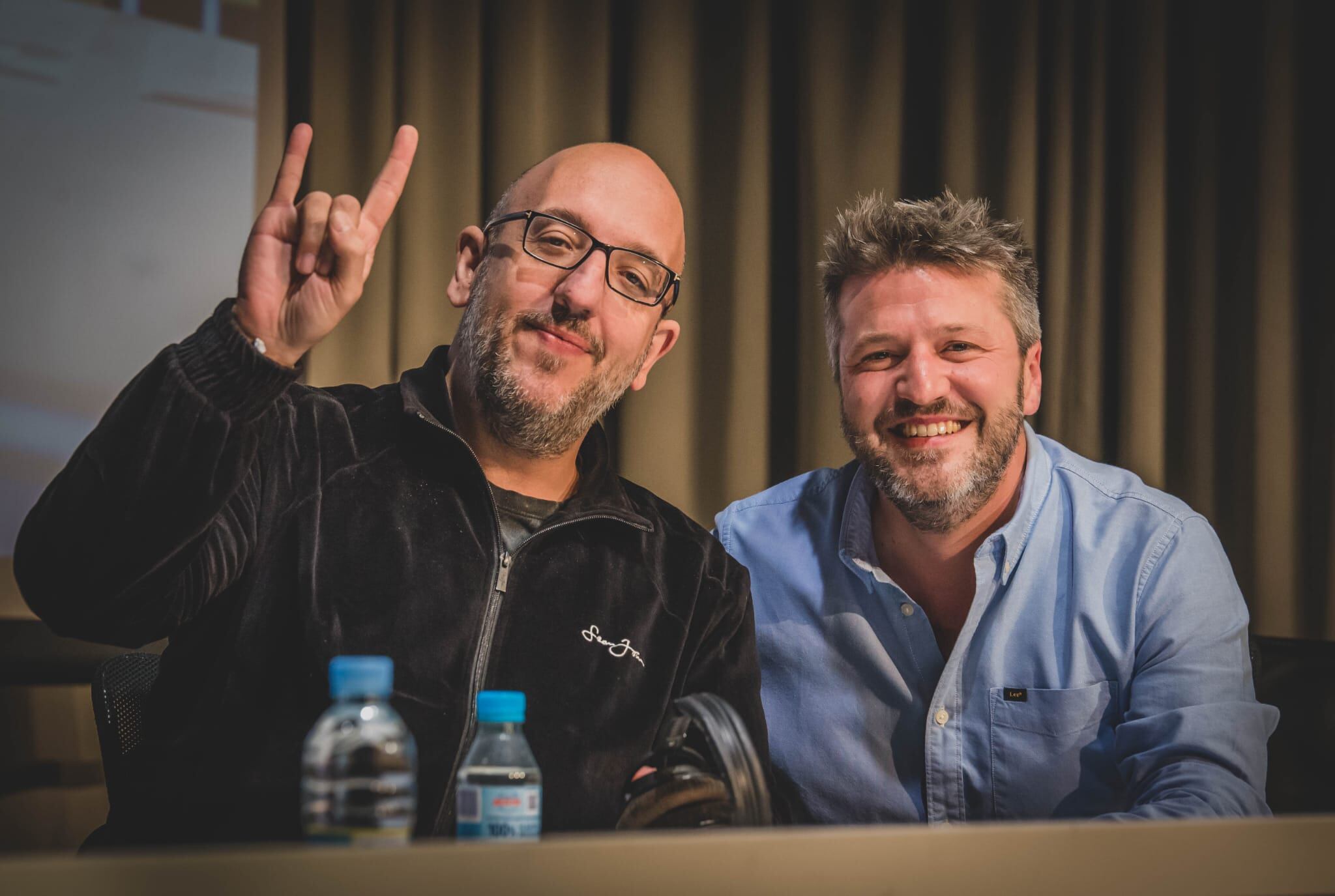 Javier Ajenjo, junto a Aimar Bretos