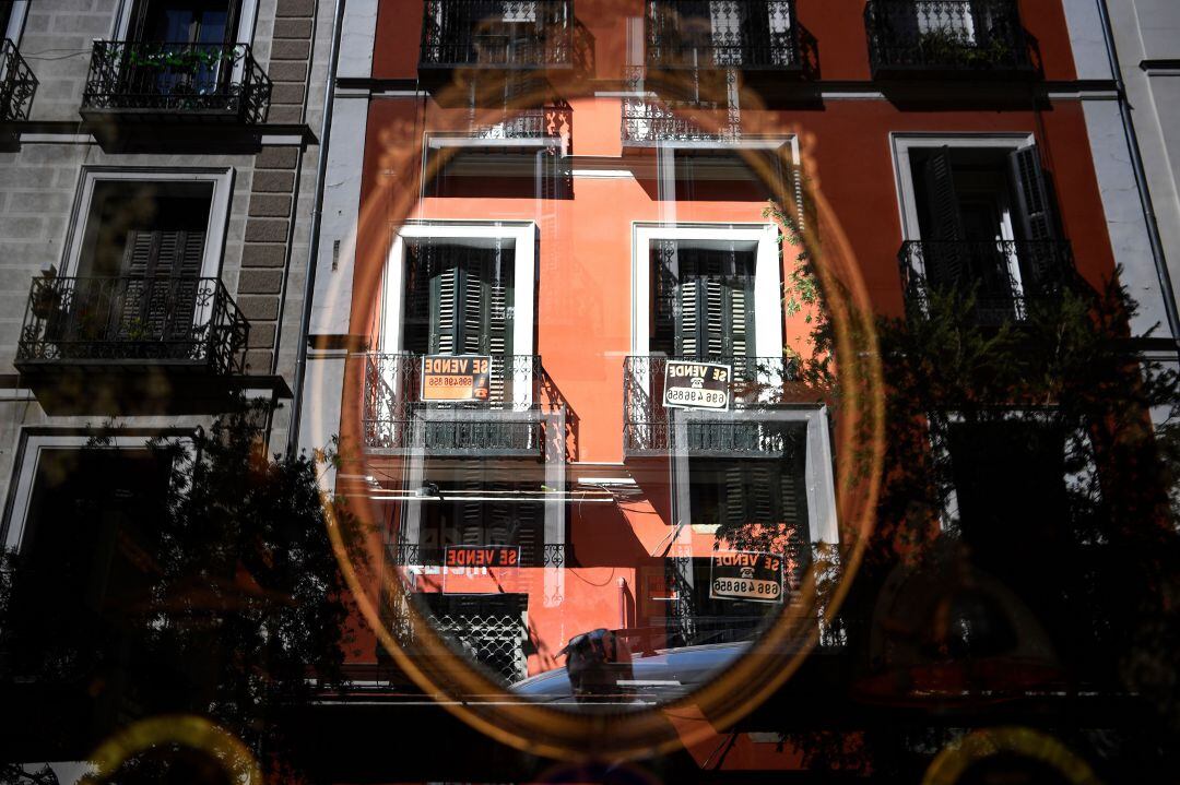 Edificio de Madrid donde se venden varias viviendas