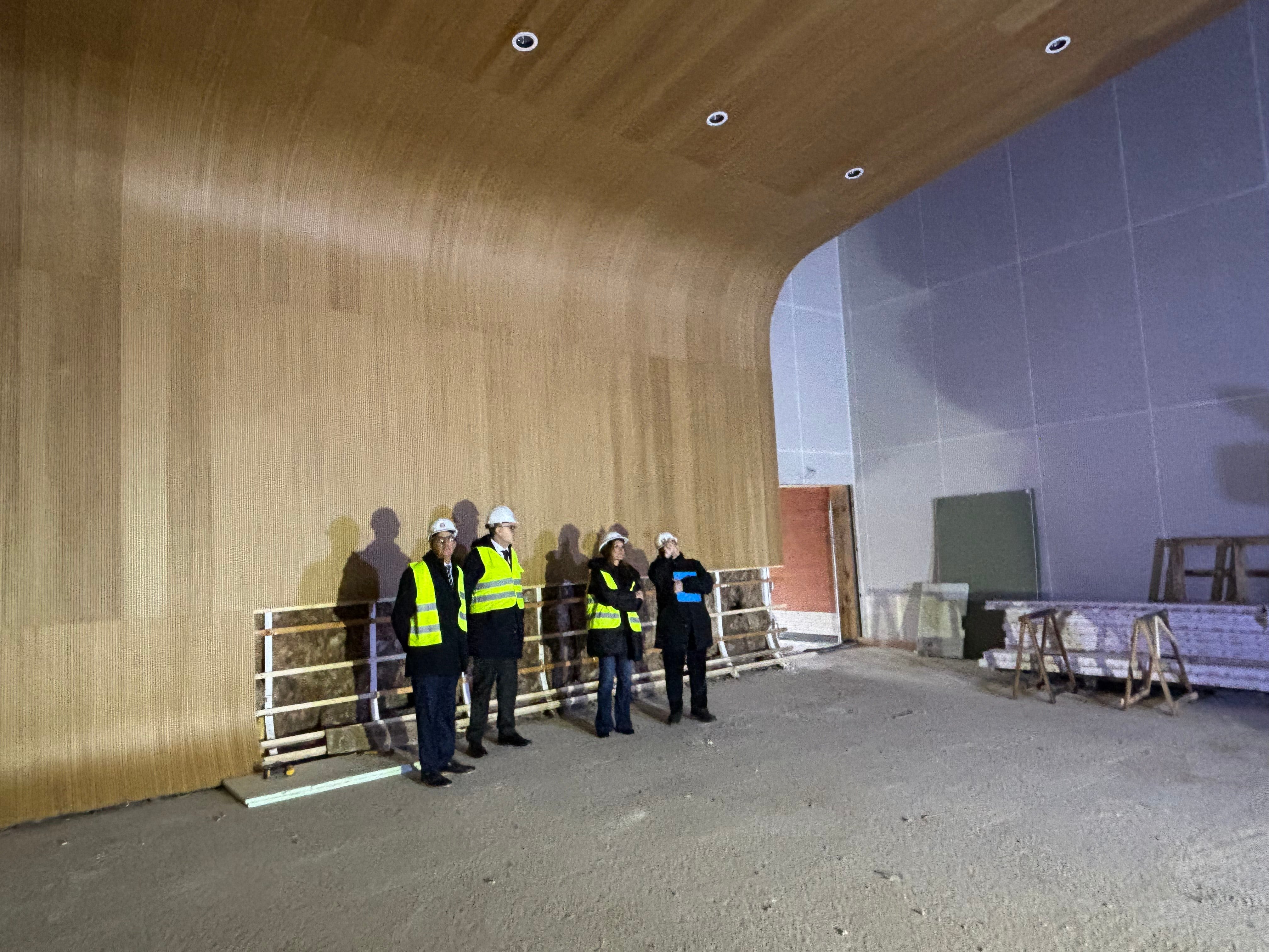 La consejera de Educación visita las obrs dle nuevo Conservatorio de León