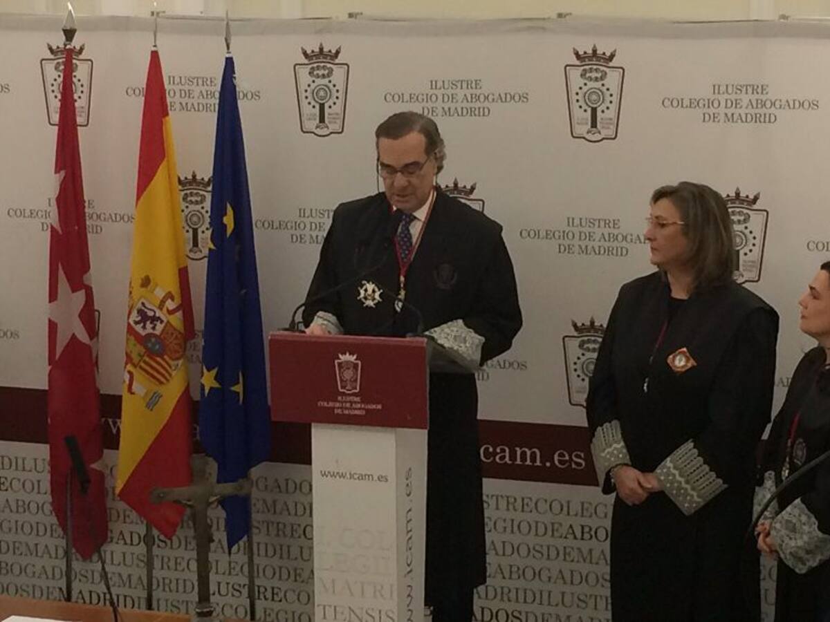 El nuevo decano de los abogados madrileños señala el compromiso con la unidad de España