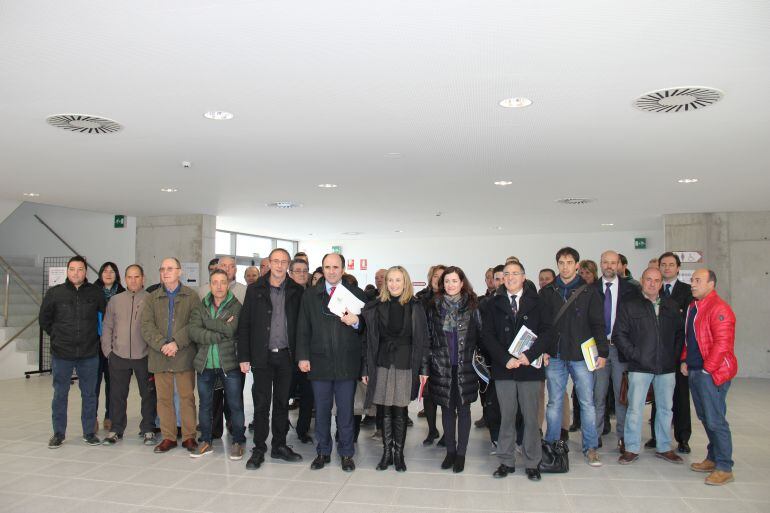 Asistentes a la sesión de trabajo en el Centro Cultural Tafalla