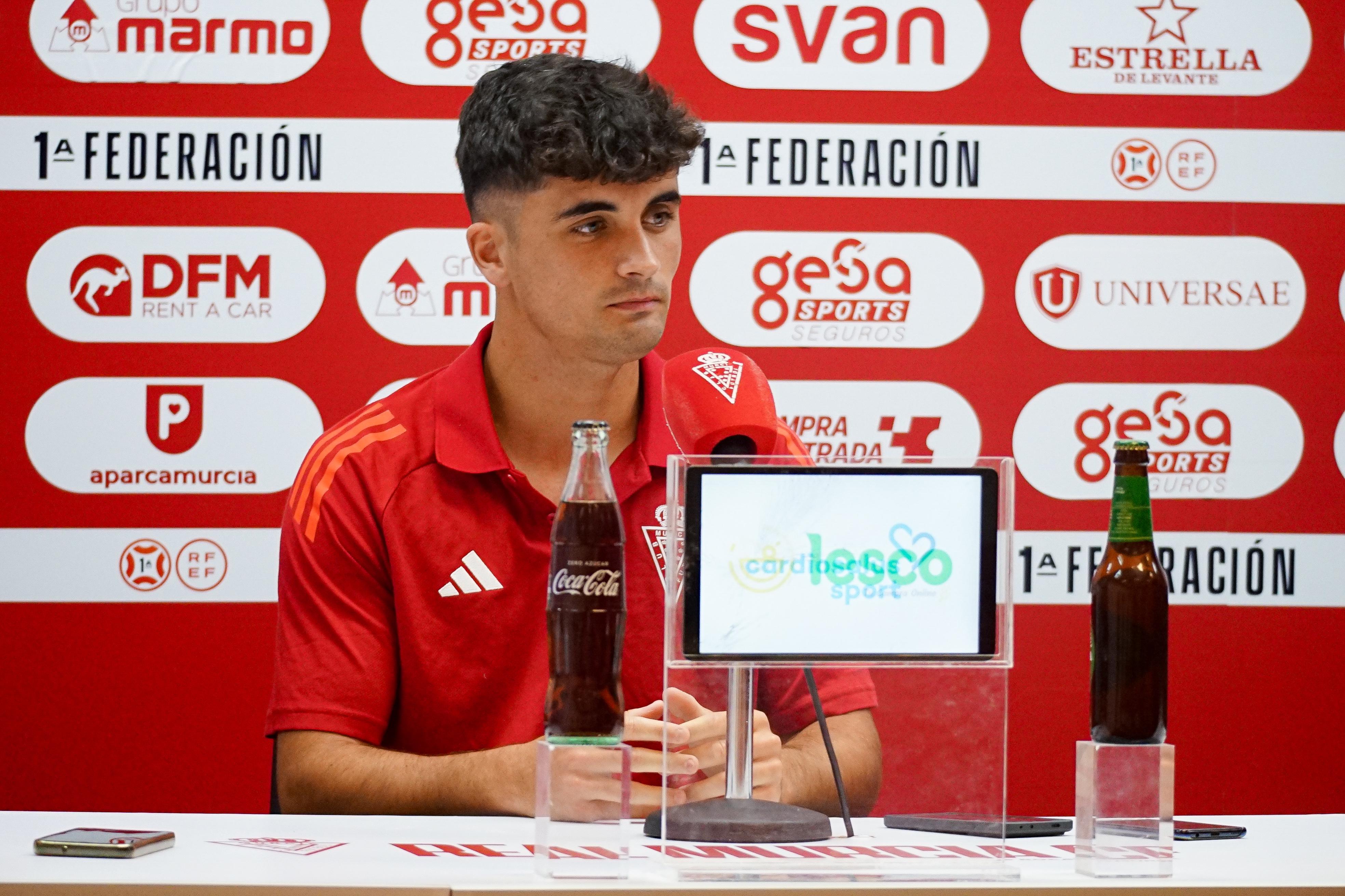 Jorge Mier en su presentación