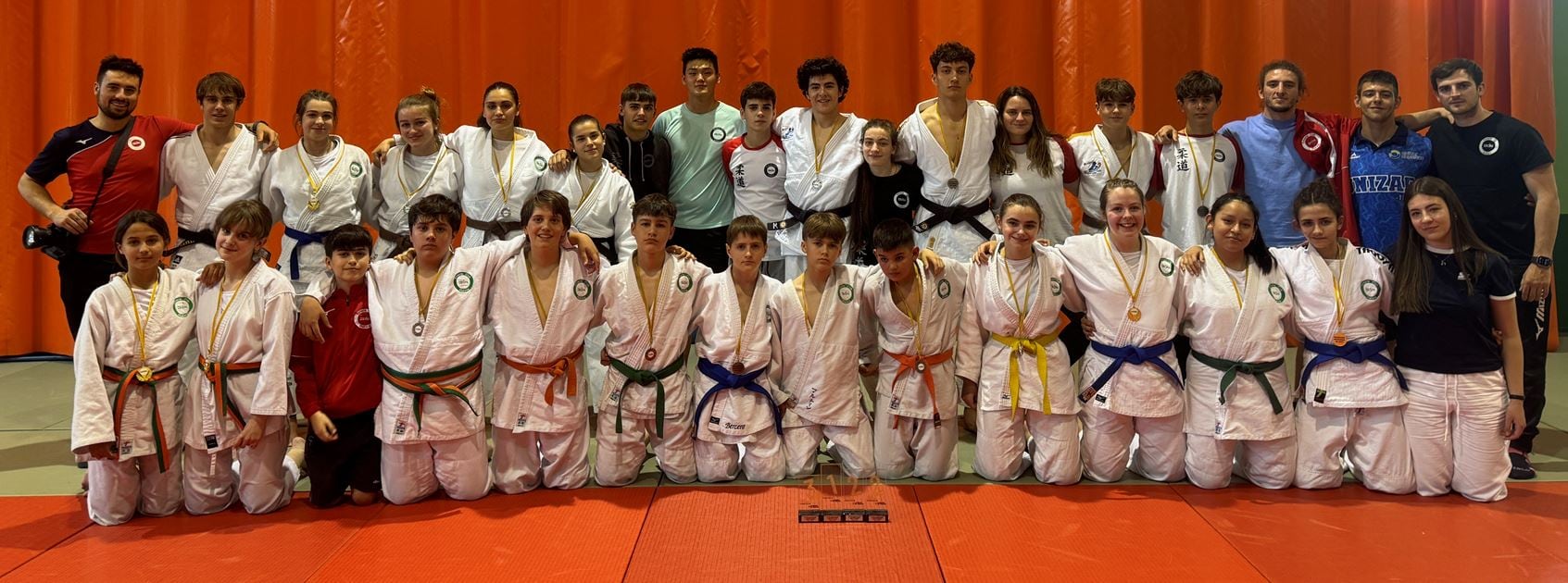 Deportistas del Club Judo Ibón