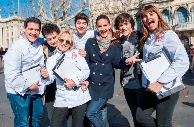 El arranque de 'MasterChef 2' mostrará cómo fue el proceso de selección de los elegidos, entre los que se encuentran una vegana y un celíaco. Fabián, Juan Manuel, Eva y Maribel participaron en el macrocásting de Barcelona.