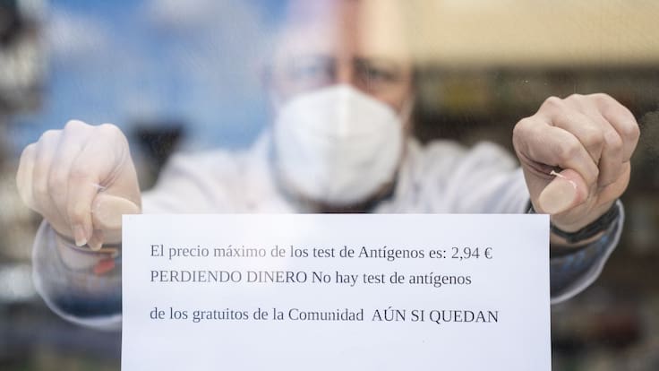 Así se ha vivido el primer día con los test de antígenos a 2,94 euros de máximo