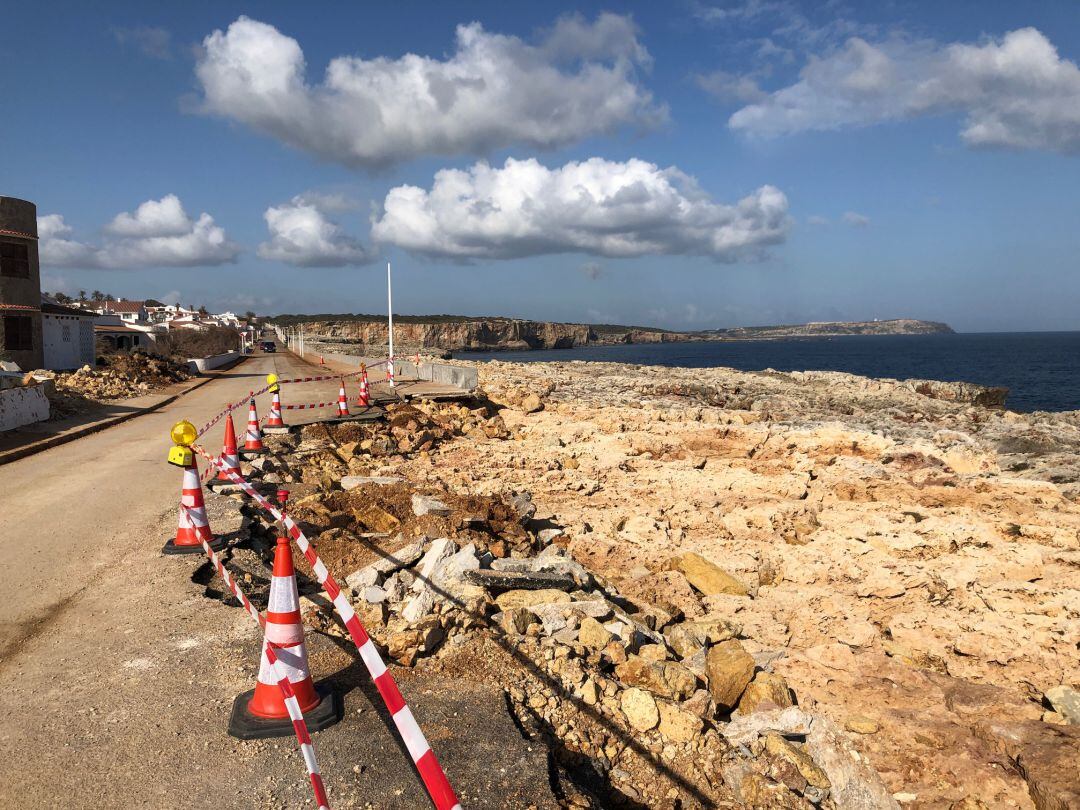 La setena avinguda de s'Algar ja permet el pas de vehicles.