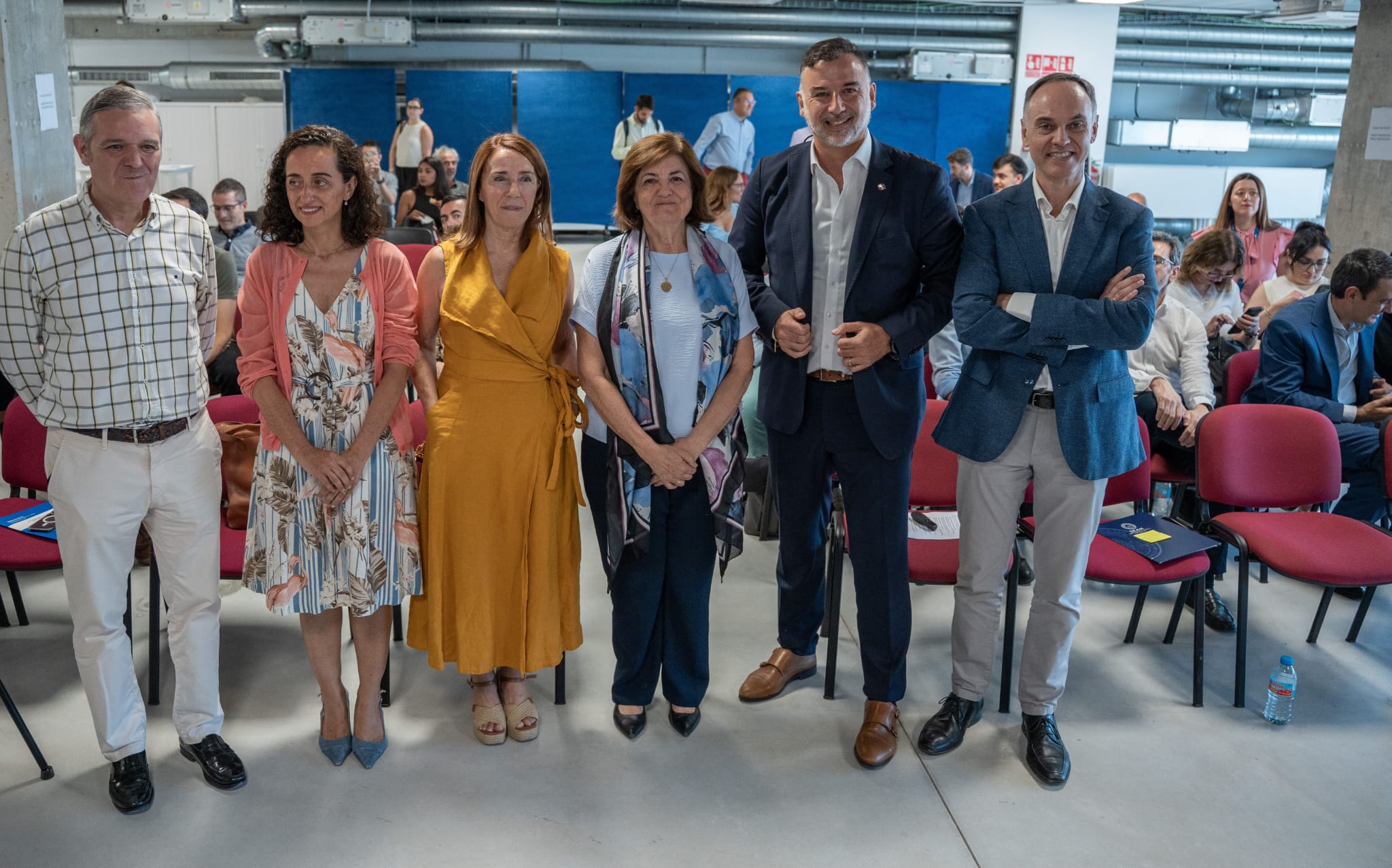 La presidente de la UCAM, María Dolores García Mascarell, la edil de Educación, Belén López, y Óscar Sala, director de NASA Space Apps Spain, en la presentación del Hackathon Steam más grande del mundo.