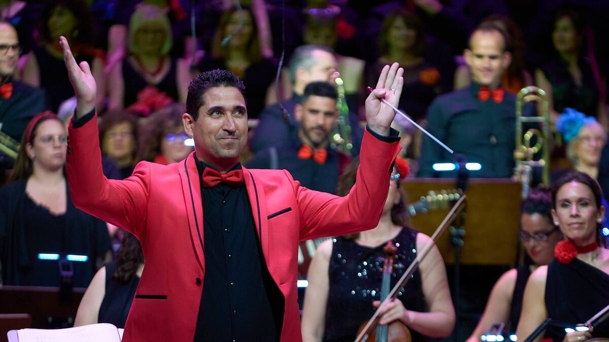 Entrevista| Óscar Navarro, compositor y director de orquesta