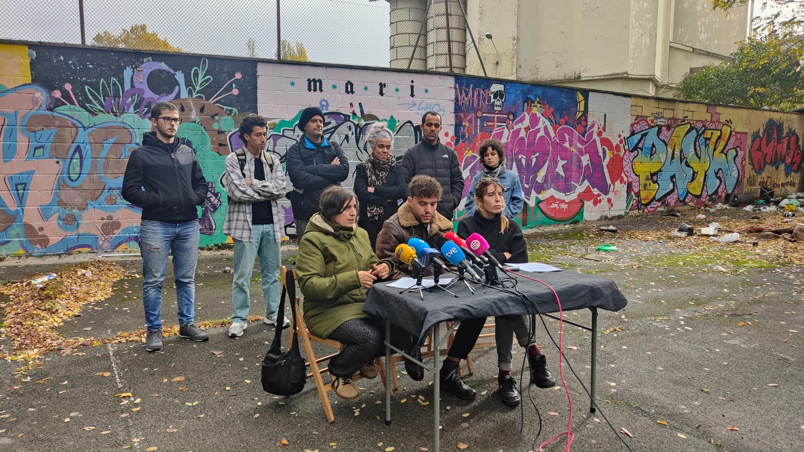 Comparecencia del colectivo &quot;Dar Etxea&quot; en la Ikastola Jaso en Etxabakoiz