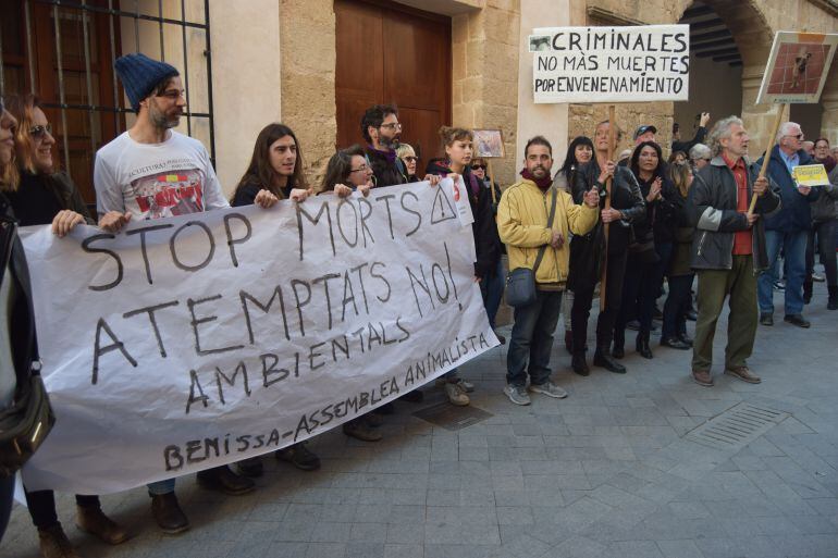 Manifestación contra el envenenamiento de perros en Benissa.