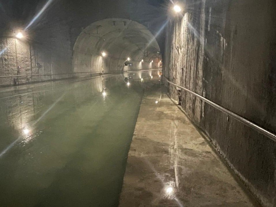 Aspecto del túnel inundado