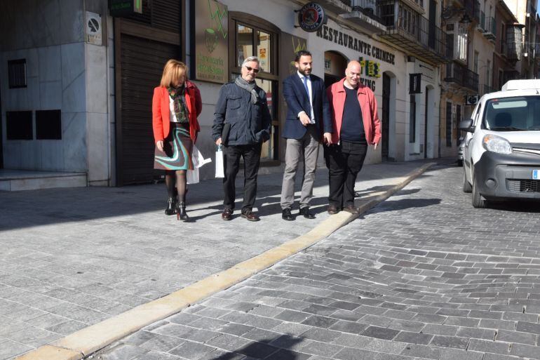 Concejales del grupo municipal socialista en la Plaza de la Merced  