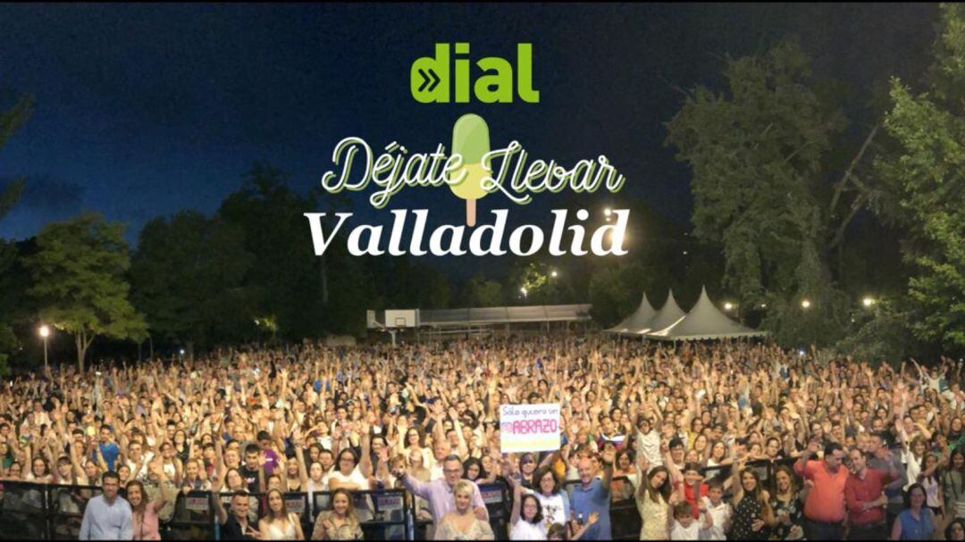 Los vallisoletanos colapsaron la Playa de las Moreras para asistir al concierto de Cadena Dial