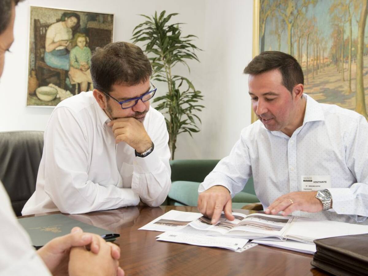El alcalde de Piles y los 4 concejales de su partido se suben el sueldo