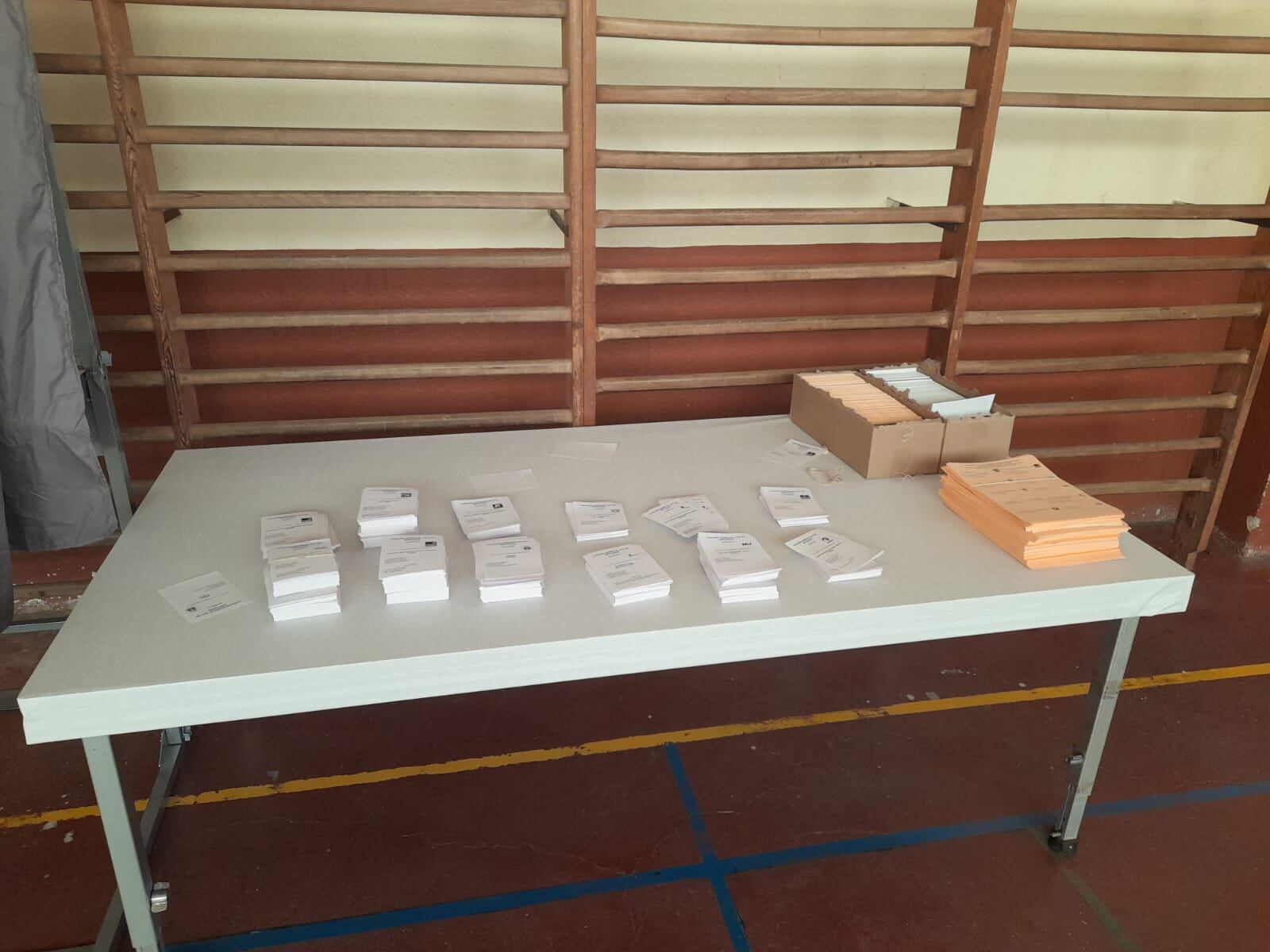 Elecciones Generales 23J Aranda colegio electoral Santa Catalina