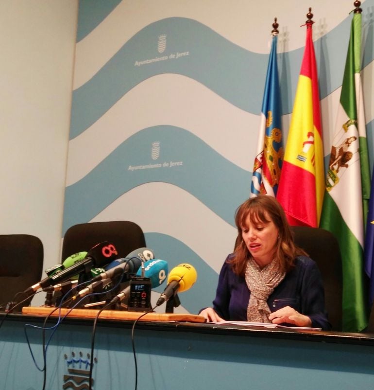 Laura Álvarez, delegada municipal de Recursos, ha anunciado la licitación de las obras del primer &quot;Sherry Hotel&quot; del mundo