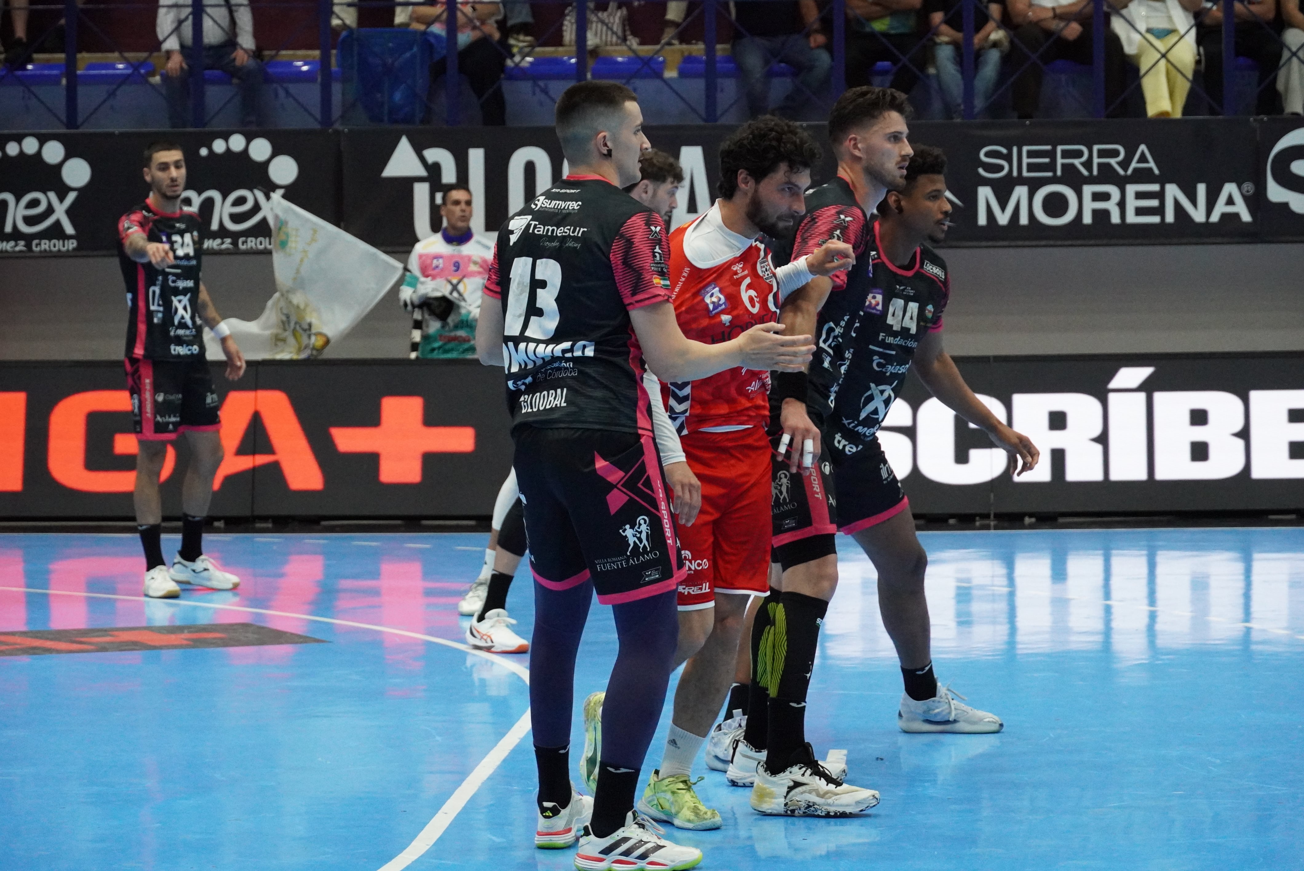 Borja Méndez, jugador de Horneo Alicante, ante Puente Genil