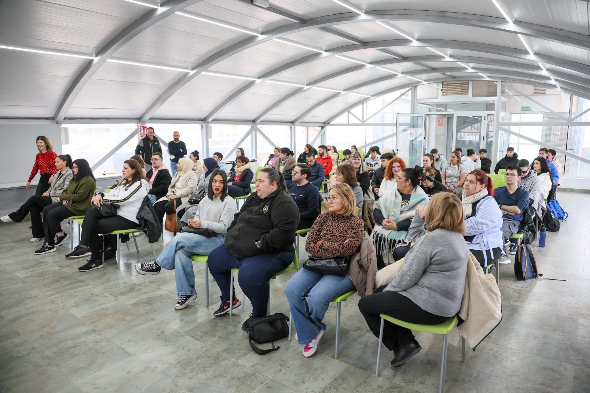 Alumnos de una nueva fase del proyecto Activa-T