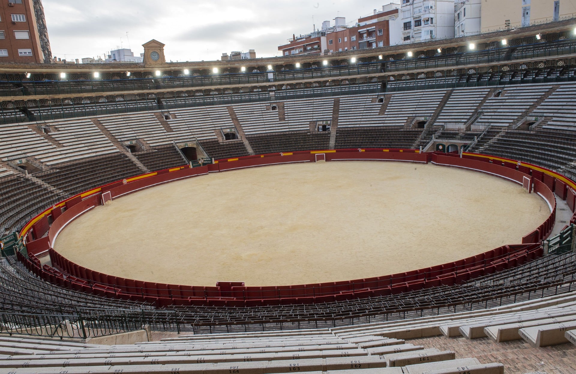 Visita a las obras de la plaza de toros de València