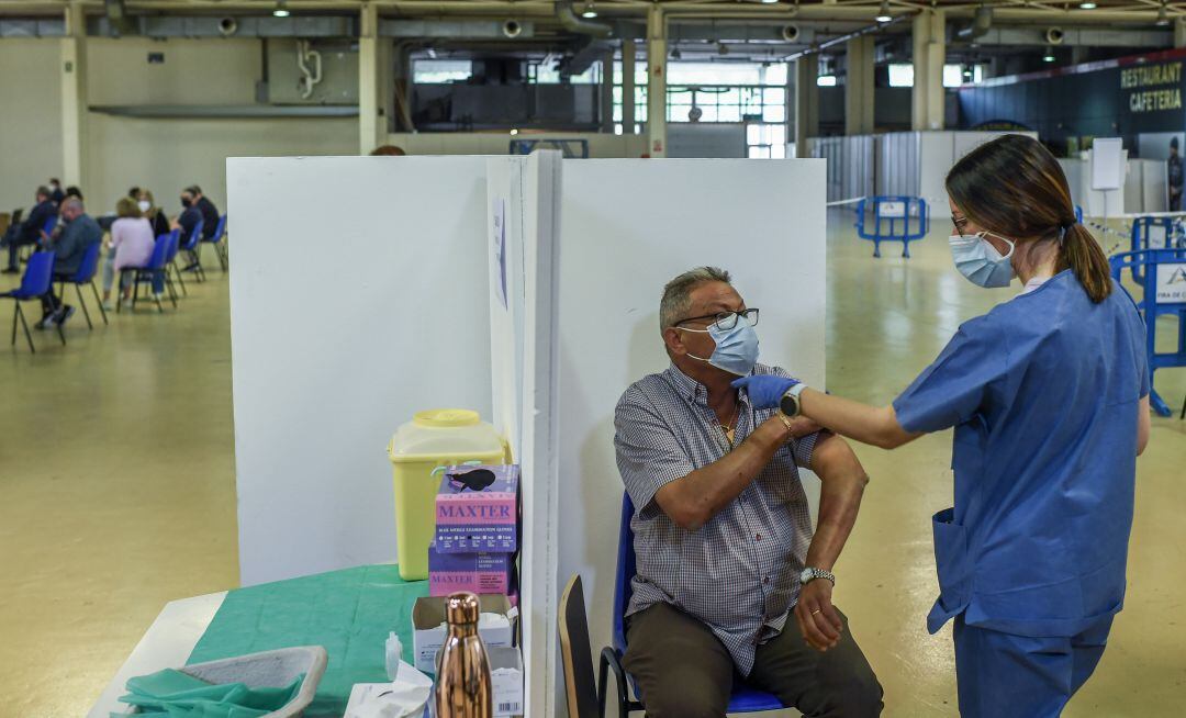 Un centro de vacunación contra el coronavirus.