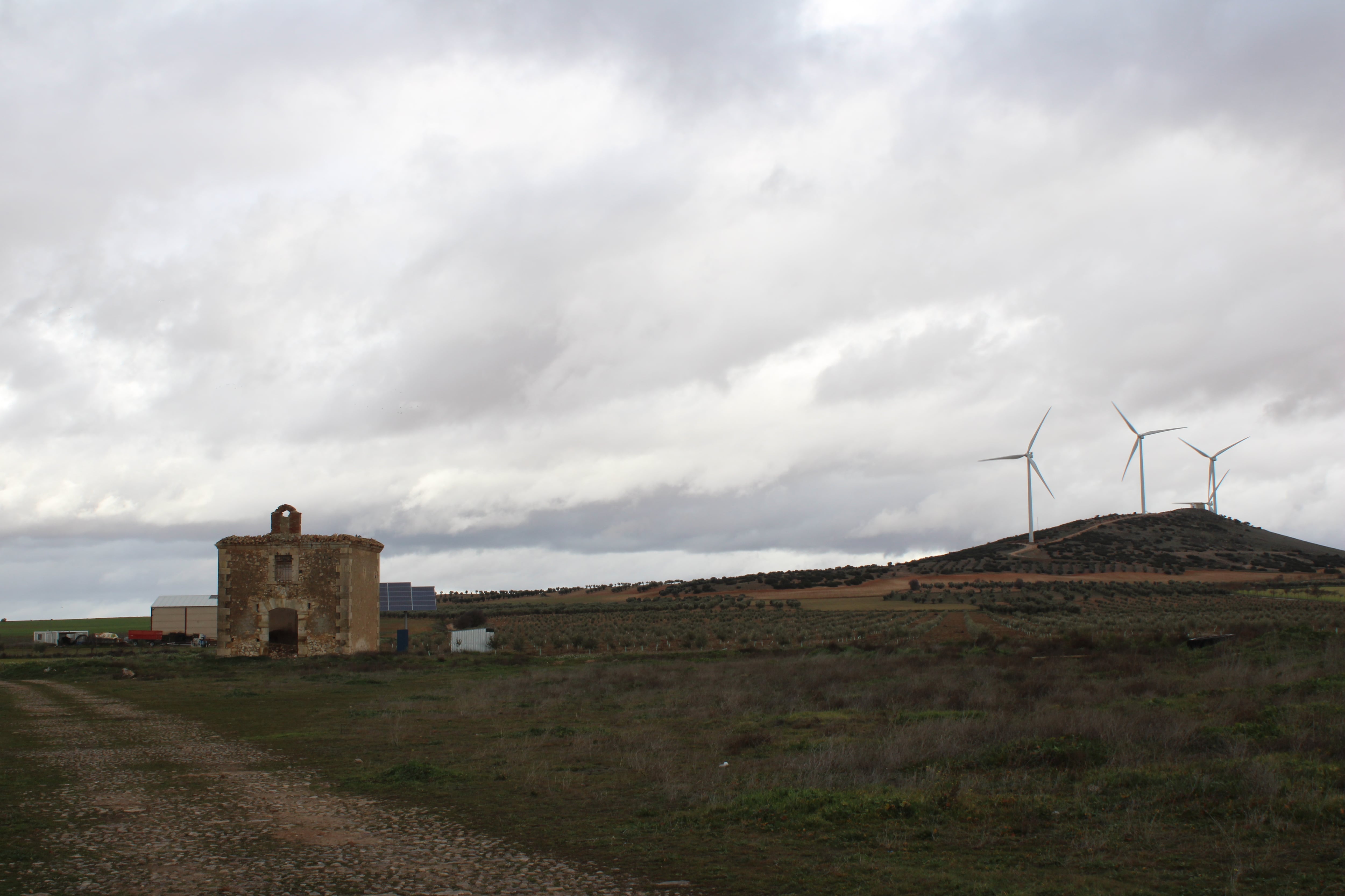 Cerro de San Antón, en Lillo (Toledo), cerro testigo manchego, donde se sitúa un aljibe.