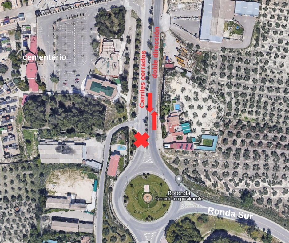 Reordenación del tráfico en la Avenida de Granada de la capital.