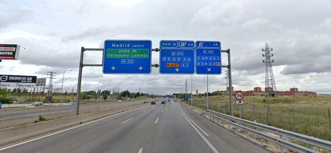 La salida de vía se ha producido a la altura del kilómetro 6 de la A-42