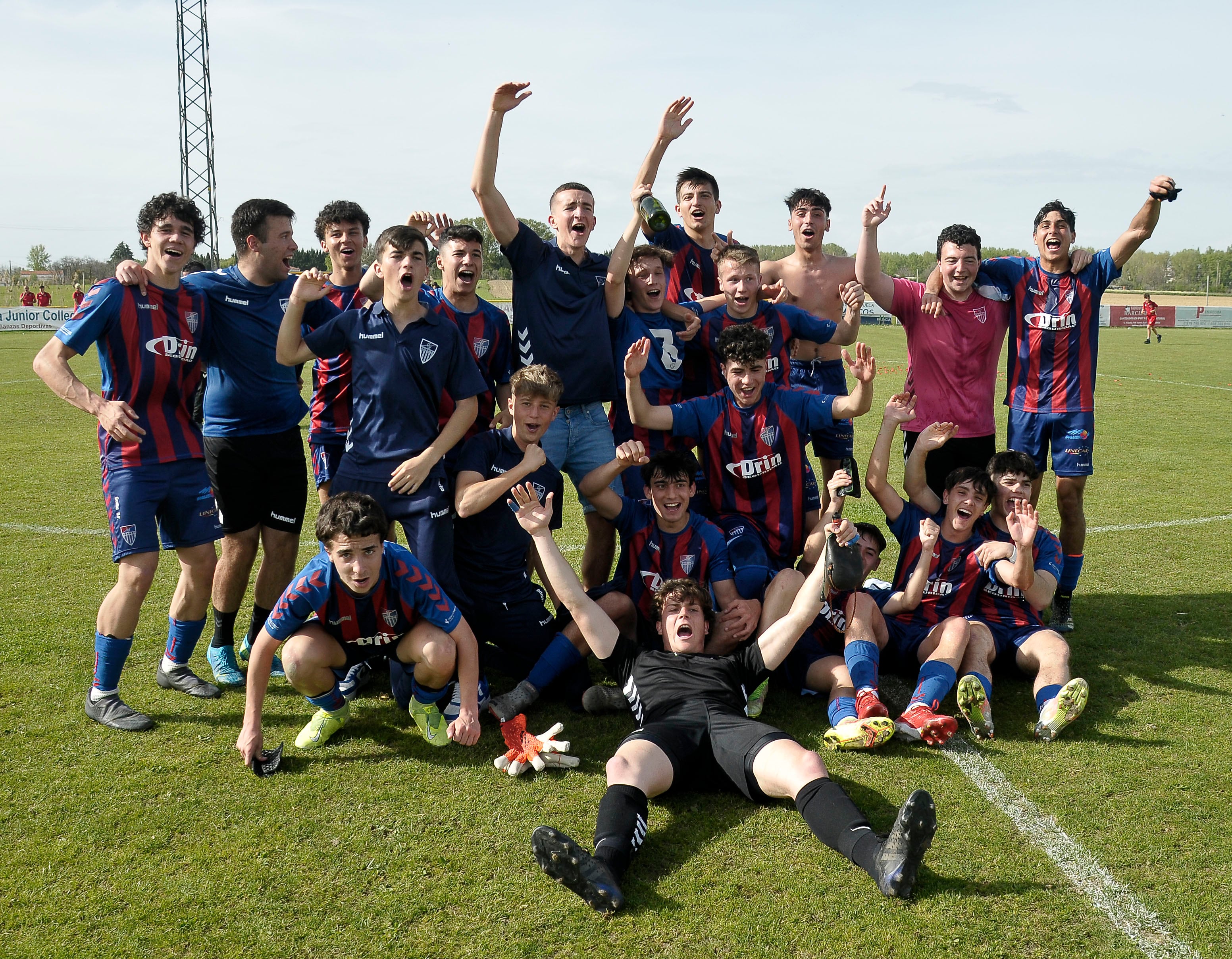 El equipo juvenil regional de la Segoviana se proclama campeón de liga. Foto :  Juan Martín