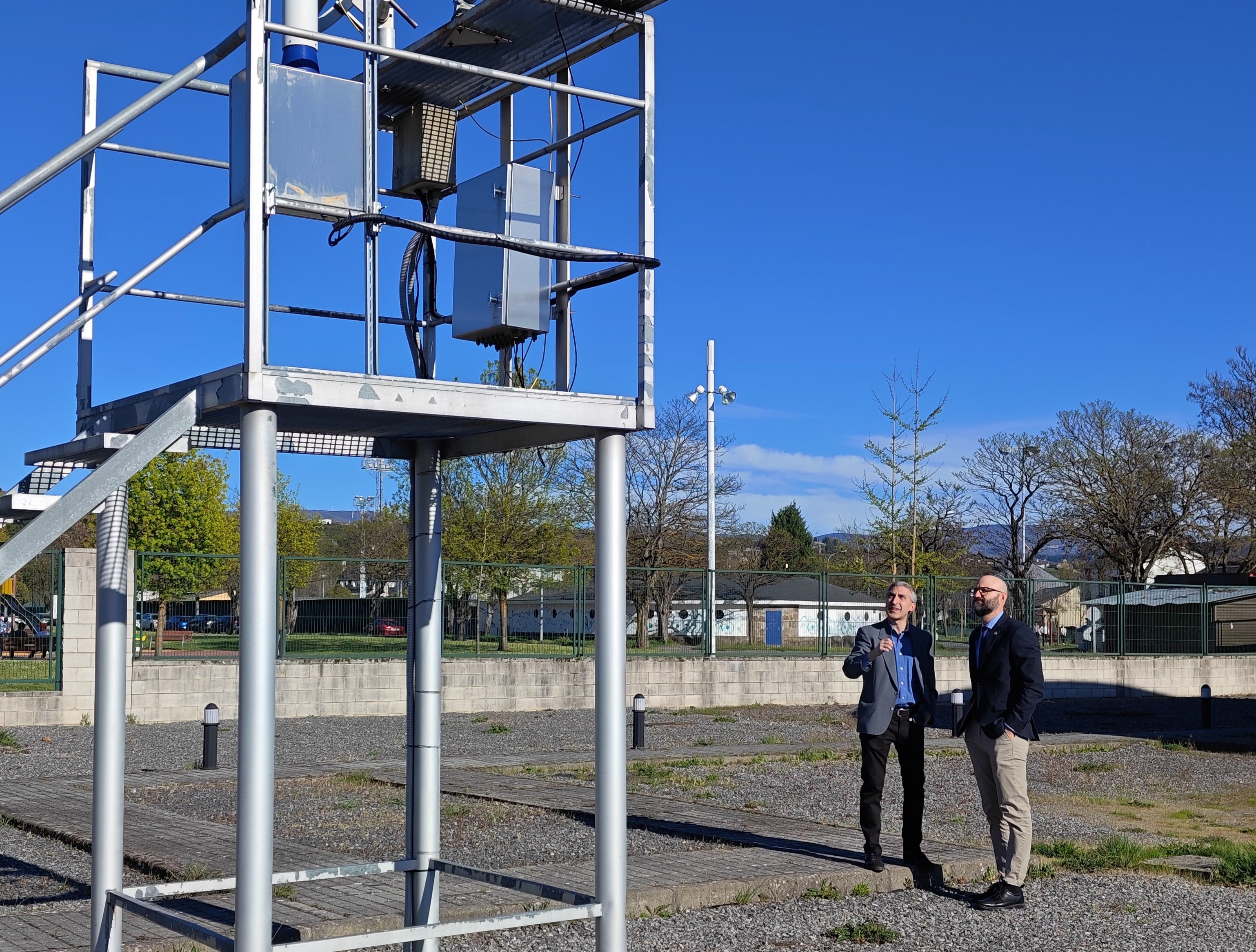 Alaiz visita las instalaciones meteorológicas de Ponferrada