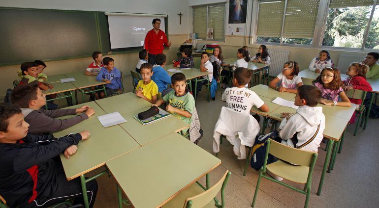 Alumnos de primaria en el aula