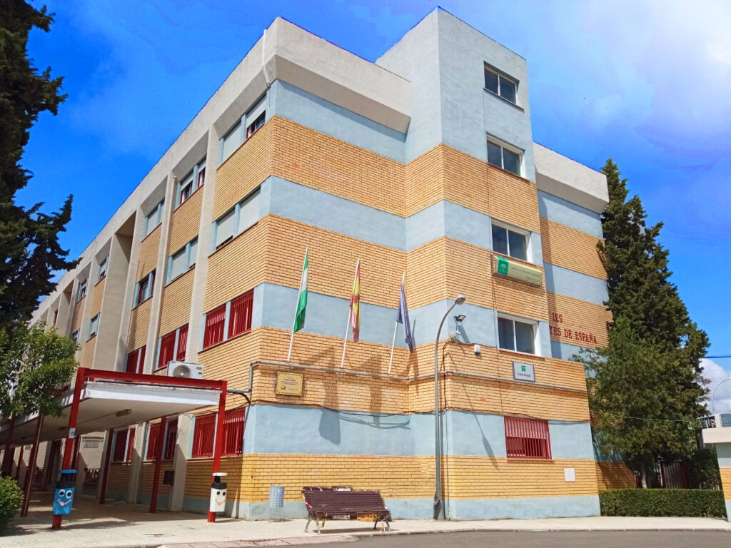 IES Reyes de España de Linares.
