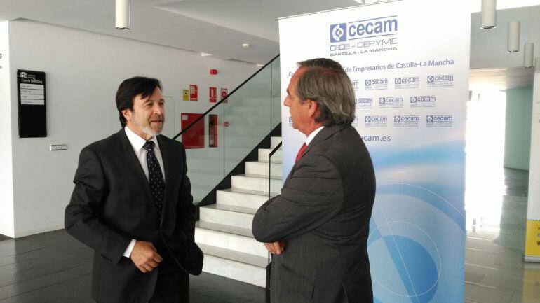 Artemio Pérez y Ángel Nicolás en la sede de FEDA