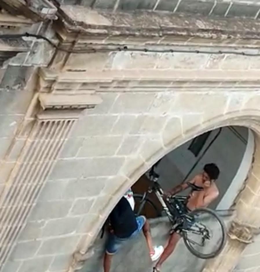 El PP denuncia el "abandono de Díez Mérito"