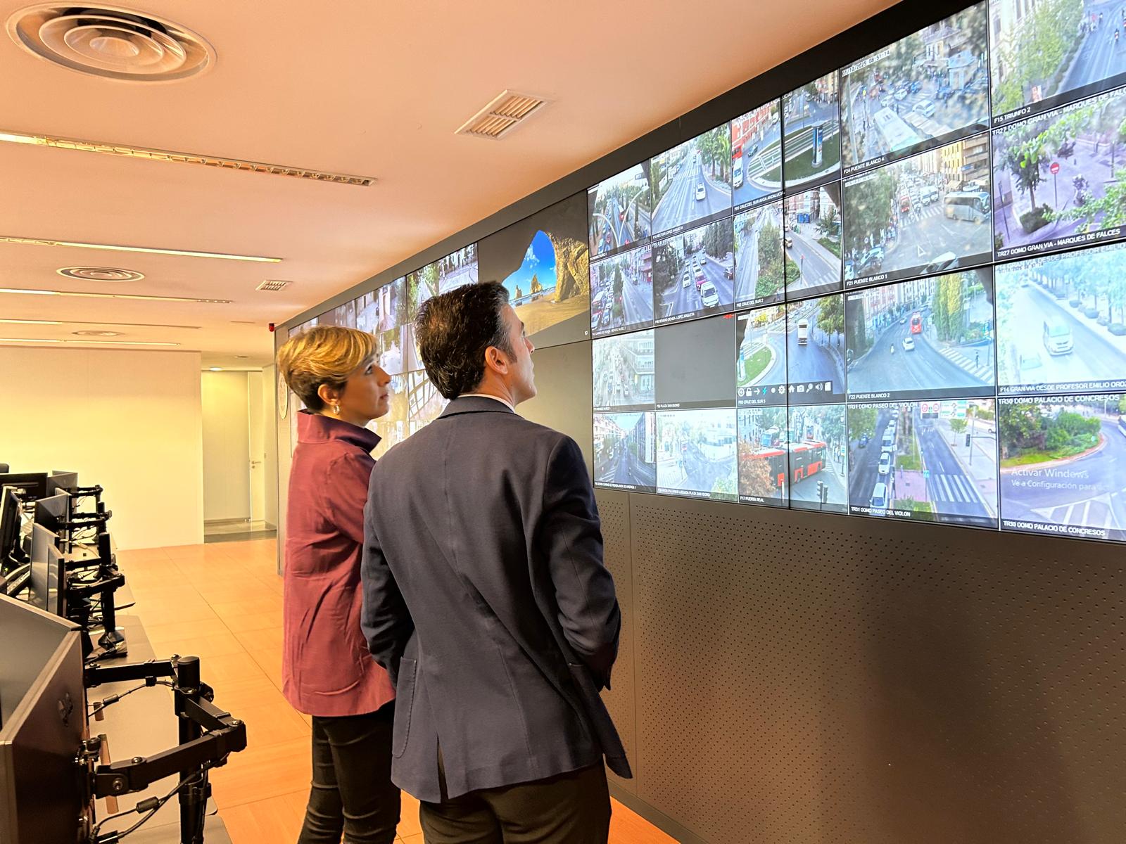 Seguimiento del desarrollo del primer día de Zona de Bajas Emisiones de Granada