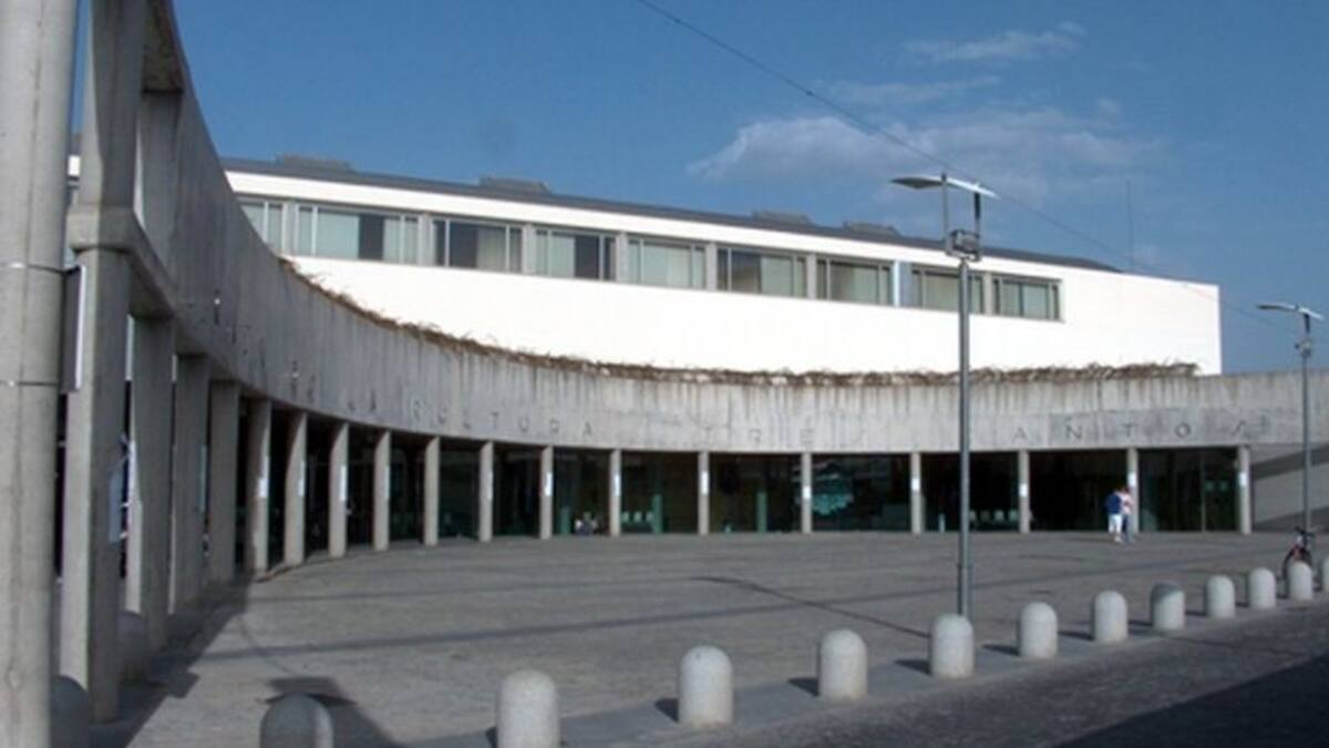 Hablamos con Elisa Lidia Miguel, concejal de cultura de Tres Cantos, por el X aniversario de la Sala Baluarte