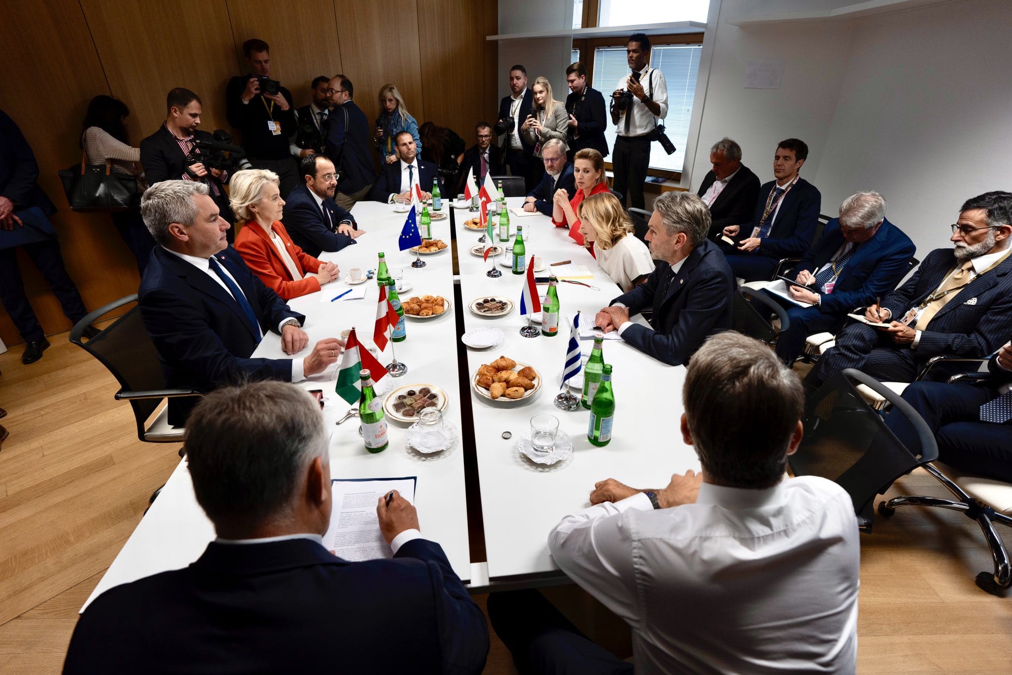 Reunión previa al Consejo Europeo con Von der Leyen y países partidarios de los acuerdos con terceros países