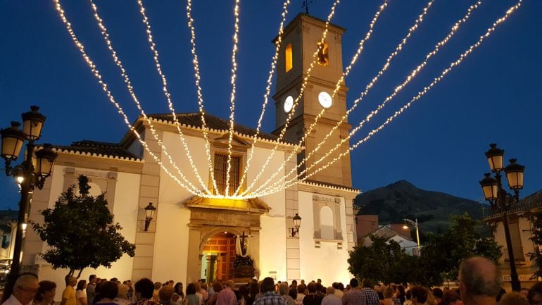 Traslado de la Virgen de las Angustias de Pinos Puente (Granada) este domingo 11 de septiembre desde su ermita a la iglesia parroquial