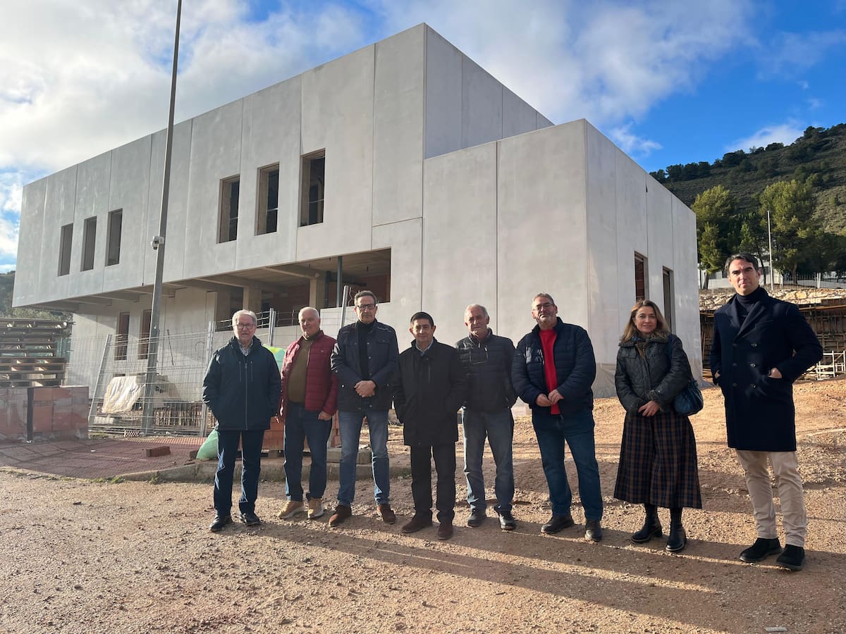 Las obras del parque de bomberos de Cambil cumplen ocho meses