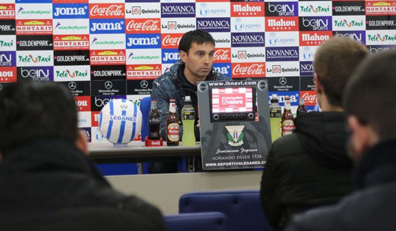 El técnico guipuzcoano consiguió el ascenso a Segunda en la temporada 2013-2014