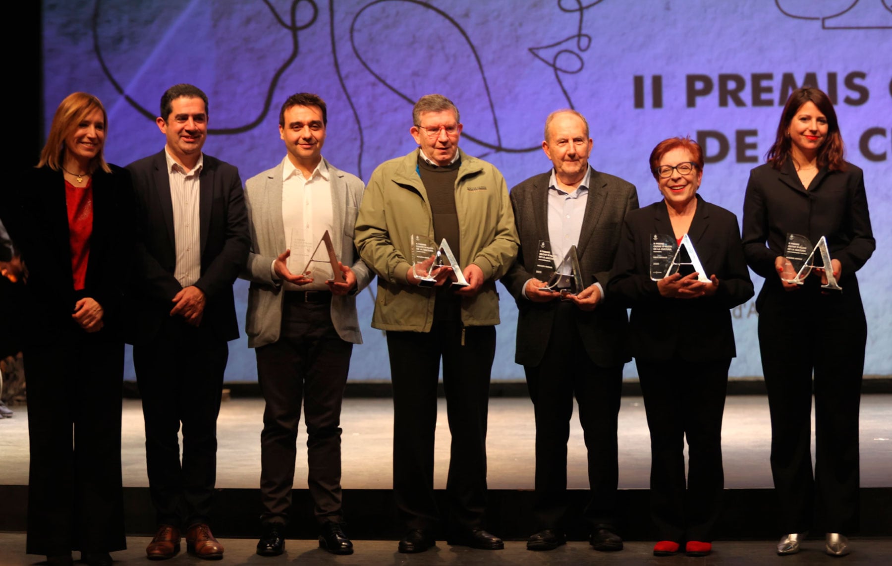 Cuqui Guillem, Toni Francés, Jordi Bernàcer, el nebot d&#039;Adrián Miro, Jorge Miró, Adolfo Mataix, Neus Agulló i Rosana Antolí, a l&#039;acabar la gala amb els seus reconeixements