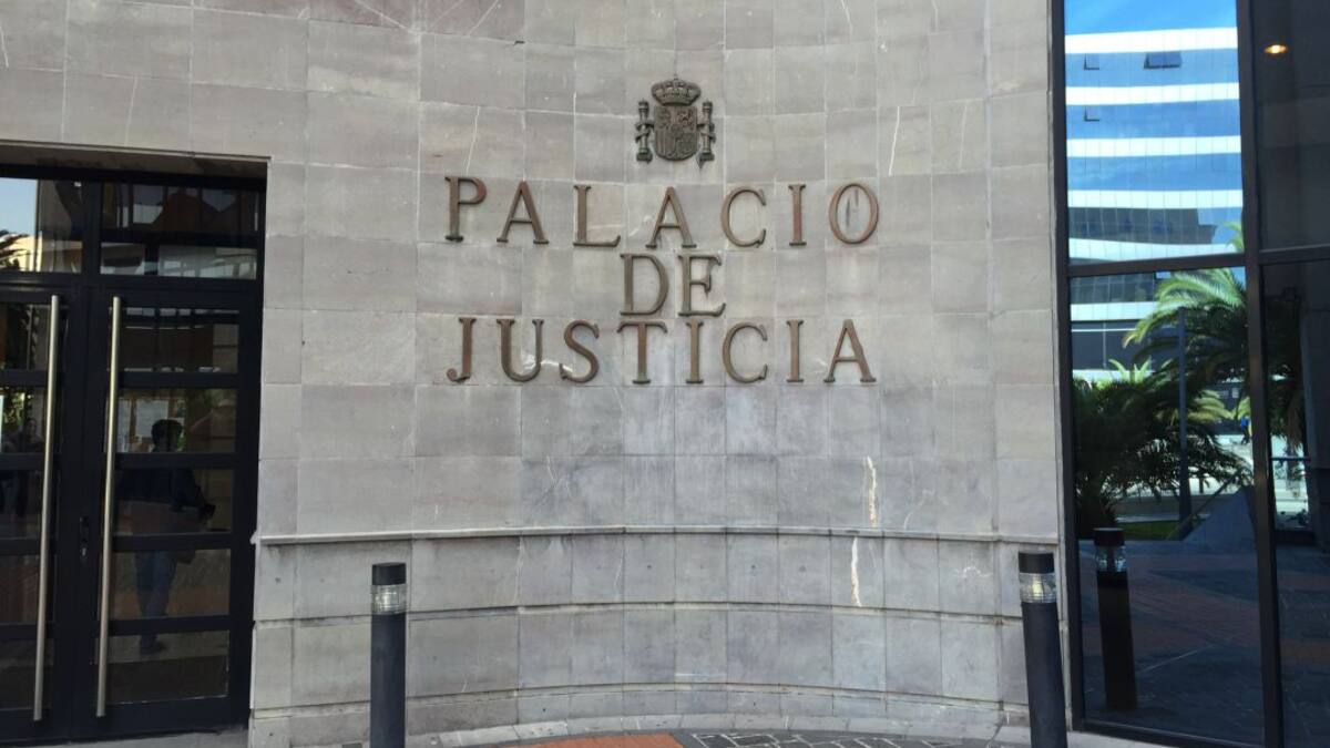 La Fiscalía pide seis años de prisión para un hombre por agredir a su hijo de cuatro meses